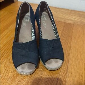 TOMS Black Espadrille Peep Toe Wedges
